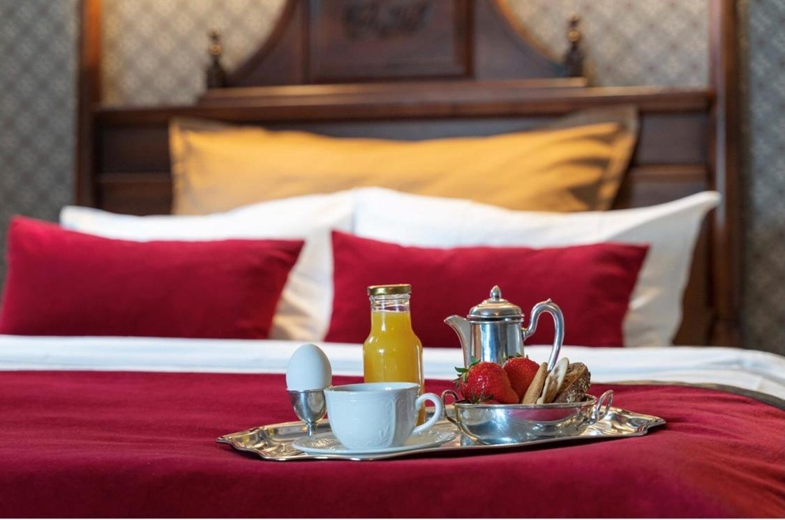 Grand Hotel